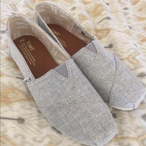 Brand new light gray Toms, size 8